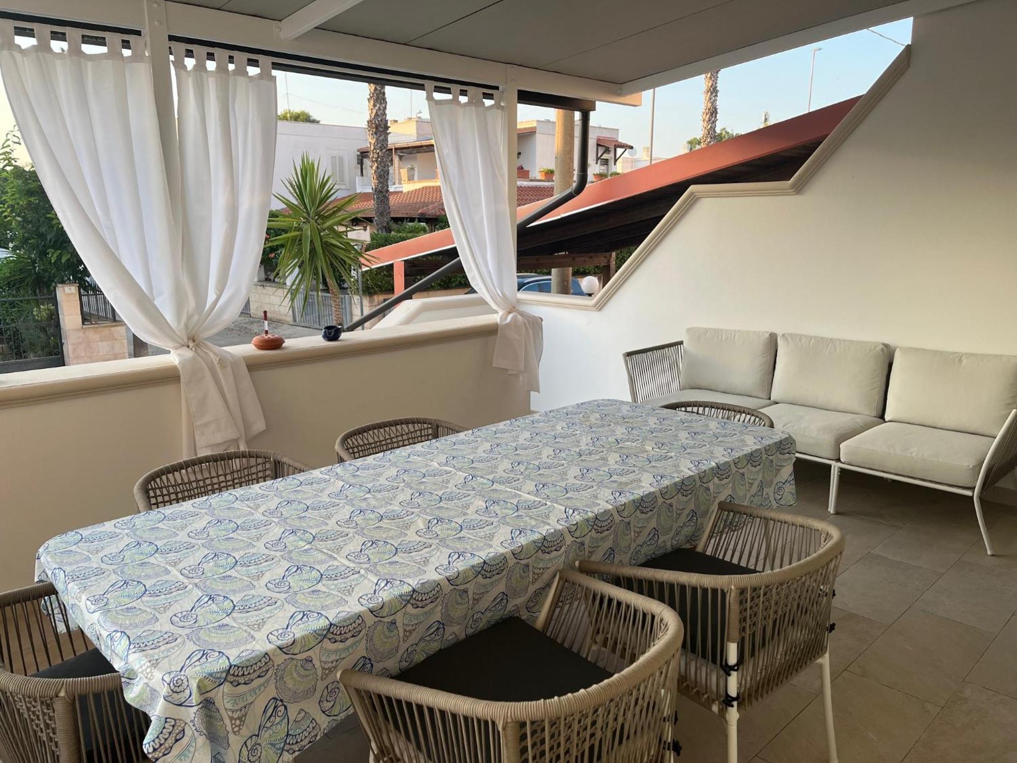 Villa Ticia A 100 Metri Dalla Spiaggia Con Parcheggio Privato Lido Marini Exterior photo